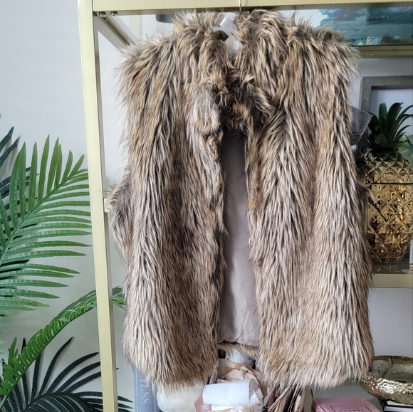 Faux Fur Brown Vest - Size Small - Picture 2 of 6